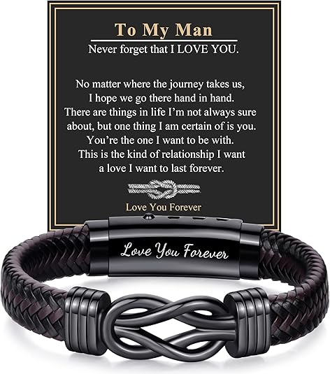 A picture showing a RANKEEF Leather Bracelet